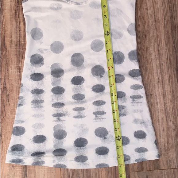 Lulu lemon workout tank - Picture 3 of 5